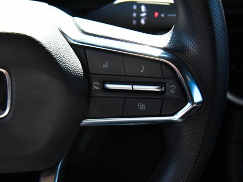 Used 2024 Honda Prologue EX image 33