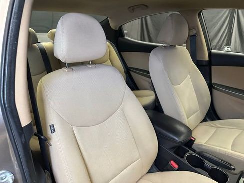 Used 2013 Hyundai Elantra GLS FWD image 16