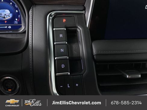 Used 2023 Chevrolet Tahoe LT w/ LT Signature Plus Package image 17