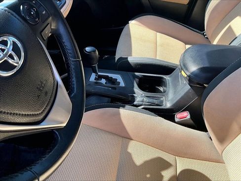 Used 2018 Toyota RAV4 XLE image 15