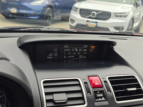 Used 2017 Subaru Forester 2.5i Premium AWD/4WD image 27