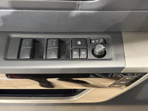 New 2026 Toyota Tundra Limited AWD/4WD image 15