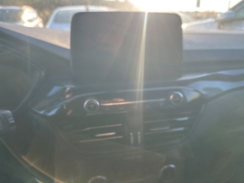 Used 2024 Ford Escape ST-Line image 12