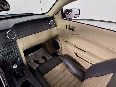 Used 2007 Ford Mustang GT image 19