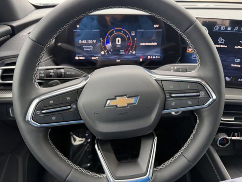 New 2026 Chevrolet Traverse LT image 13