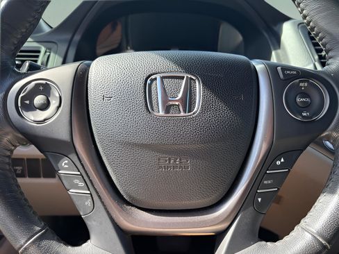 Certified 2018 Honda Ridgeline RTL image 35