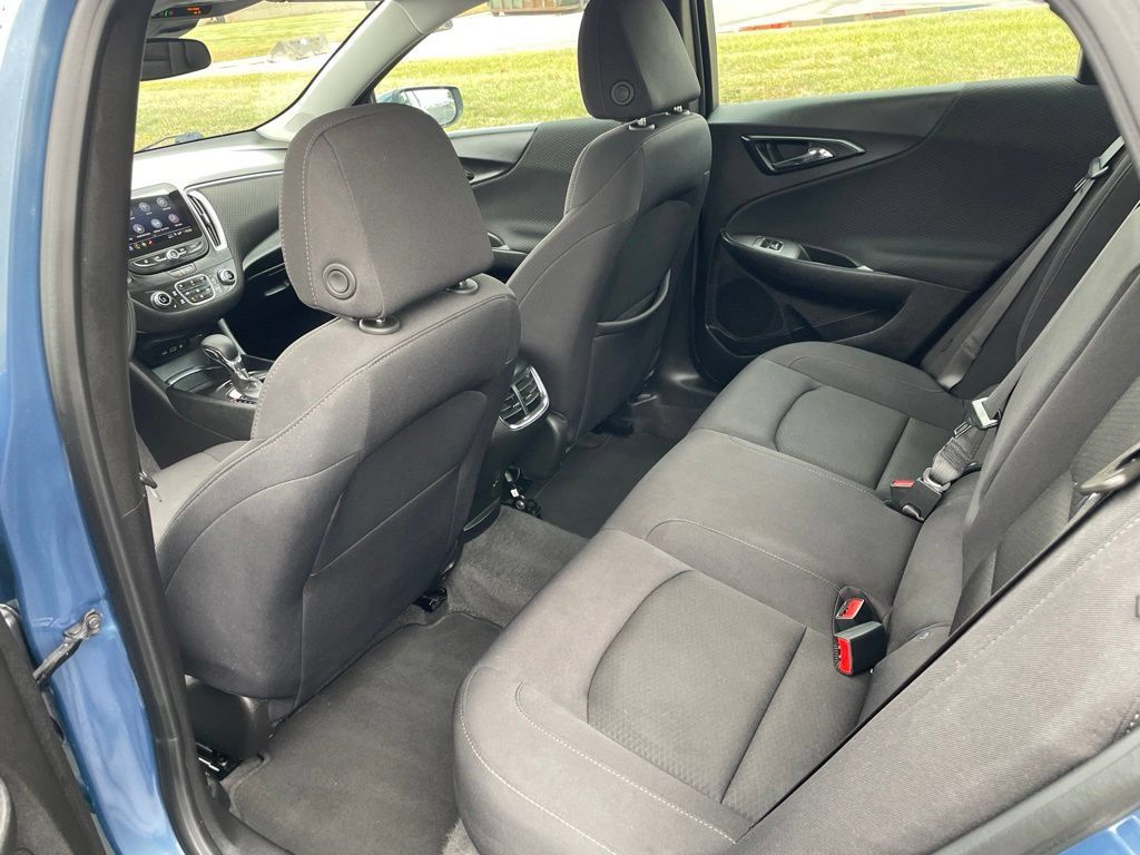 Used 2024 Chevrolet Malibu LT FWD image 19