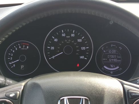 Used 2020 Honda HR-V Sport image 19