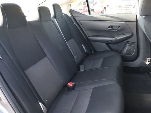 Used 2024 Nissan Sentra SV FWD image 29