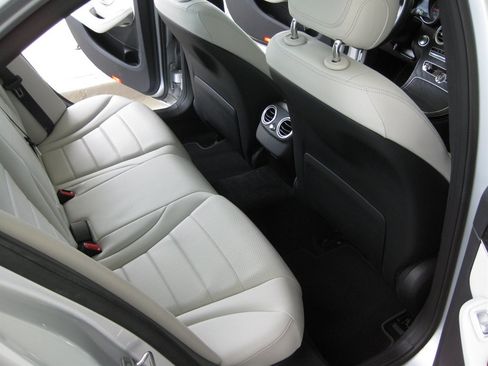 Used 2017 Mercedes-Benz C 300 Sedan image 31