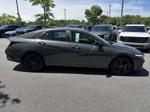 New 2026 Hyundai Elantra Sport FWD image 8