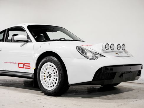 Used 2003 Porsche 911 Carrera 4S AWD/4WD image 43