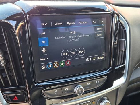 Certified 2023 Chevrolet Traverse LT image 19