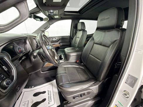 Used 2019 Chevrolet Silverado 1500 High Country w/ Technology Package image 22