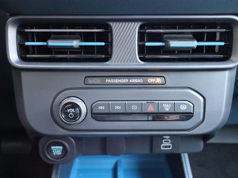 New 2026 Ford Maverick XLT AWD/4WD image 9