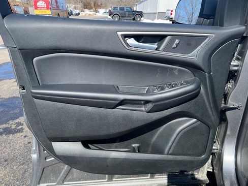 Used 2023 Ford Edge SEL w/ Convenience Package image 11