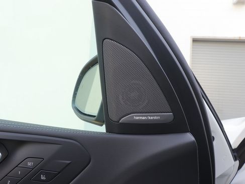 New 2026 BMW X5 xDrive40i w/ Climate Comfort Package image 25