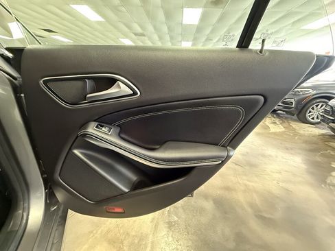 Used 2018 Mercedes-Benz CLA 250 image 22