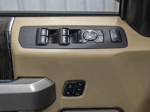 Used 2020 Ford F250 Lariat w/ Lariat Value Package AWD/4WD image 43