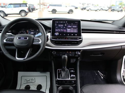Used 2025 Jeep Compass Limited AWD/4WD image 41