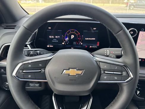 New 2026 Chevrolet Suburban Premier image 22