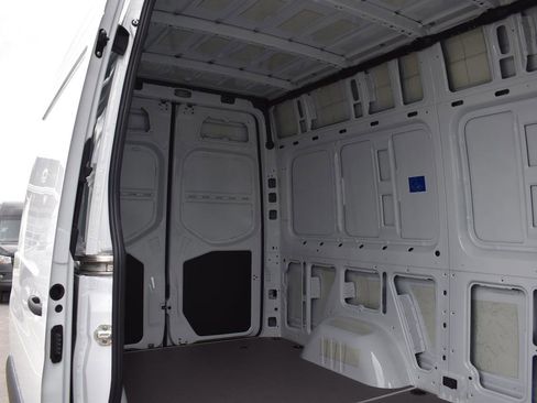 New 2025 Mercedes-Benz Sprinter 2500 image 8