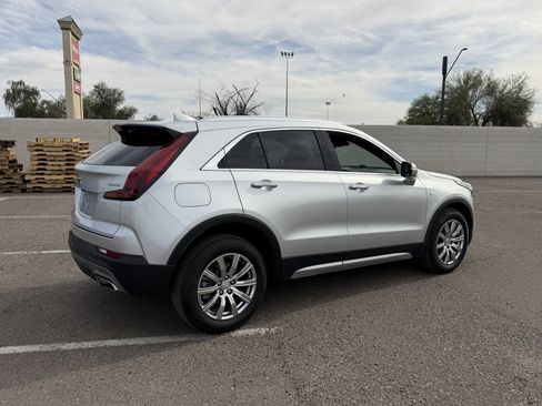 Used 2022 Cadillac XT4 Premium Luxury w/ Safety Alert Package image 4