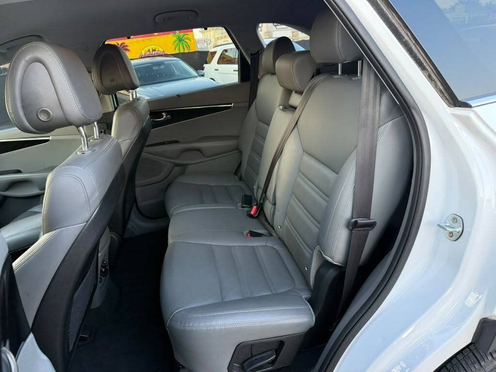 Used 2016 Kia Sorento EX w/ EX Premium Package FWD image 27
