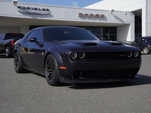 Used 2019 Dodge Challenger SRT Hellcat w/ Widebody Package image 2