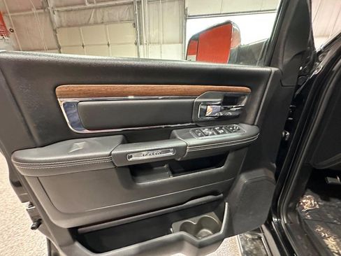 Used 2018 RAM 2500 Laramie w/ Convenience Group image 16