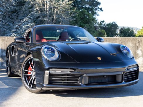 Used 2021 Porsche 911 Turbo S image 9