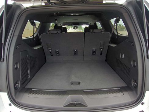 New 2026 Chevrolet Suburban LS RWD image 25