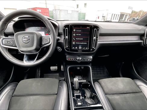 Used 2021 Volvo XC40 T5 R-Design w/ Advanced Package image 16