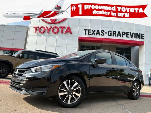 Used 2025 Nissan Versa SV FWD image 1