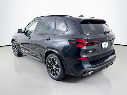 New 2026 BMW X5 xDrive40i w/ M Sport Package AWD/4WD image 5