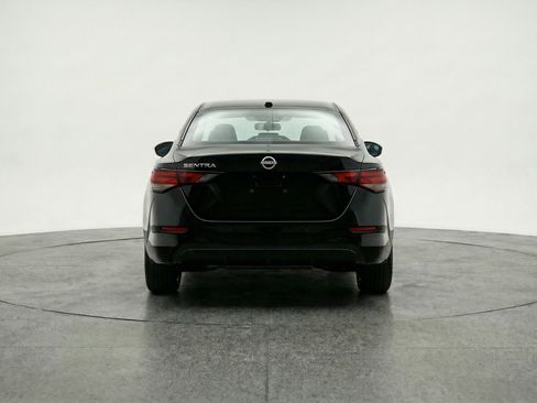 Used 2025 Nissan Sentra SV image 7