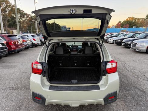 Used 2014 Subaru Crosstrek 2.0i Limited w/ Popular Package #2 image 17