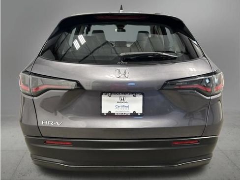 Certified 2024 Honda HR-V LX image 5