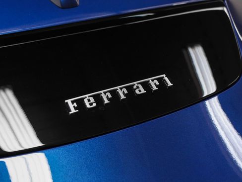 Certified 2025 Ferrari Roma Spider RWD image 35