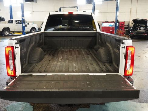 Used 2025 Ford F250 XL AWD/4WD image 24