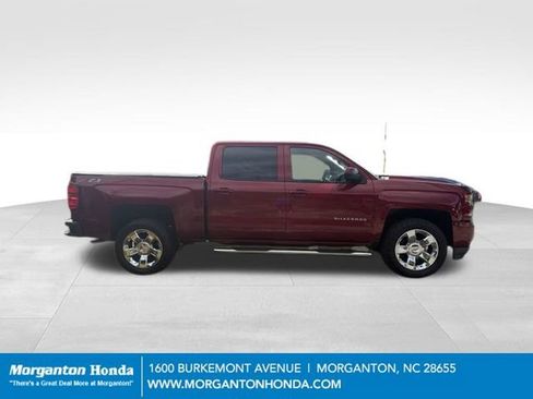 Used 2018 Chevrolet Silverado 1500 LT w/ All Star Edition AWD/4WD image 10