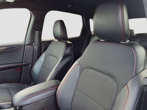 Used 2023 Ford Escape ST-Line Select image 18