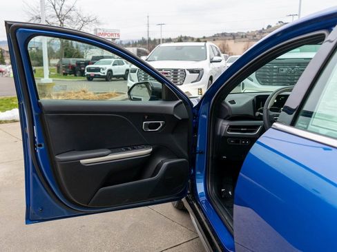 New 2025 Kia K4 GT-Line image 15