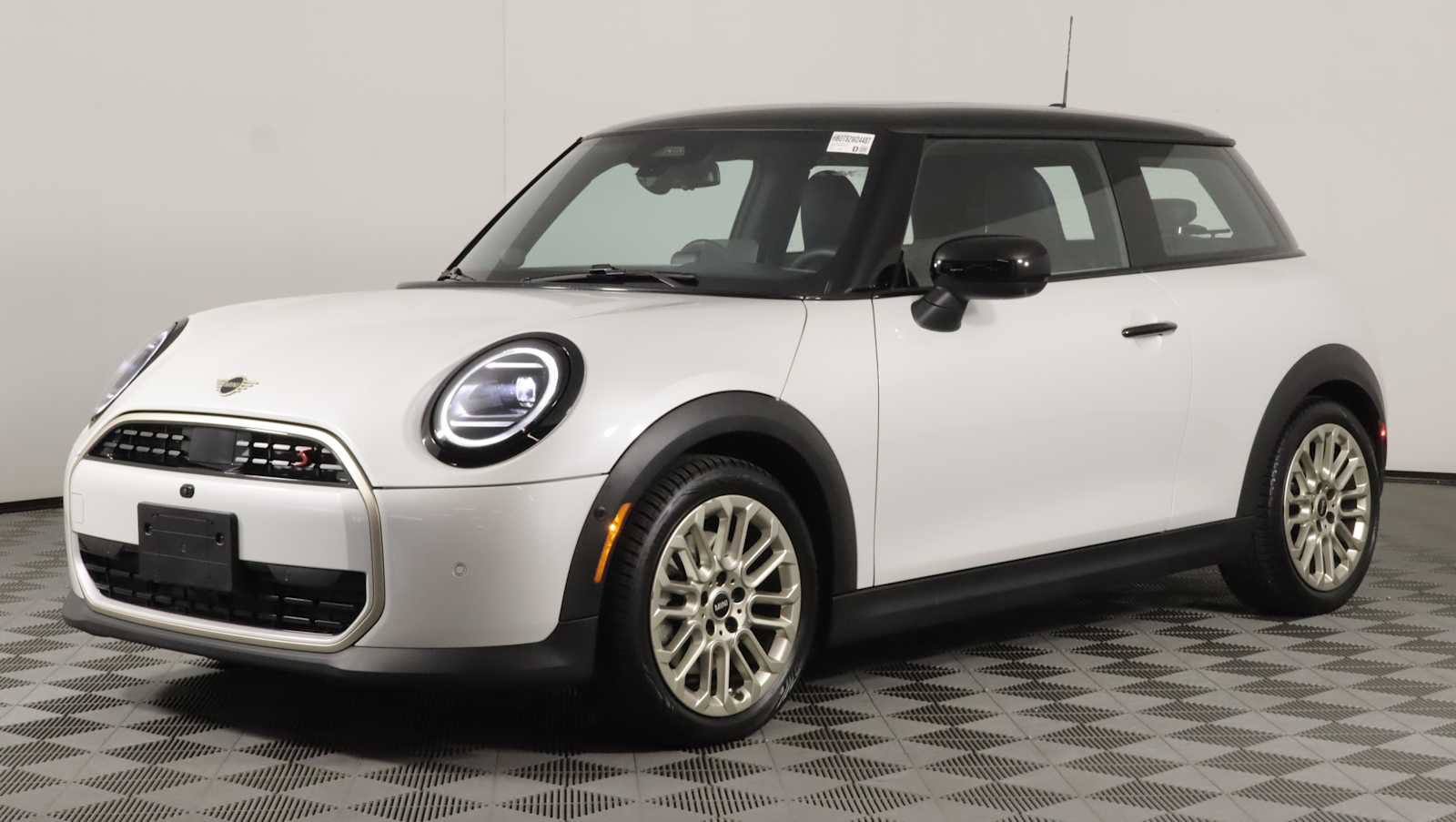 Used 2025 MINI Cooper S FWD image 3
