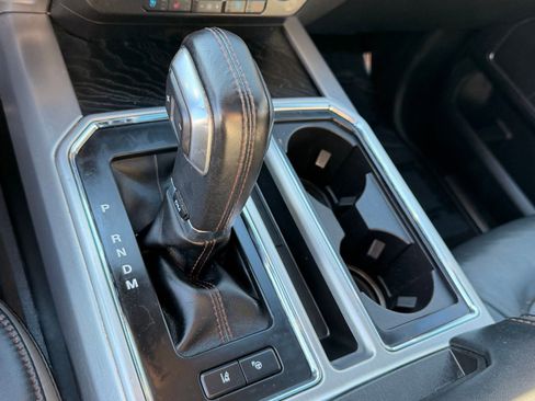 Used 2018 Ford F150 Platinum w/ Equipment Group 701A Luxury image 27