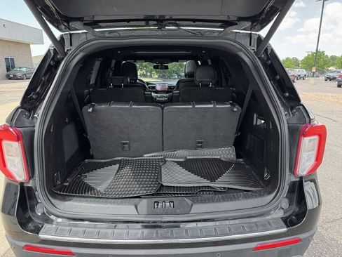 Used 2020 Ford Explorer Limited AWD/4WD image 9