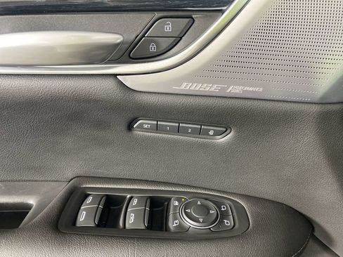 Used 2025 Cadillac XT5 Premium Luxury image 25