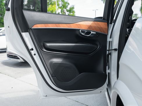 Used 2023 Volvo XC90 T8 Plus w/ Protection Package image 33