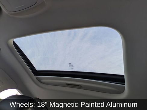 Used 2018 Ford Fusion SE w/ Equipment Group 201A image 22