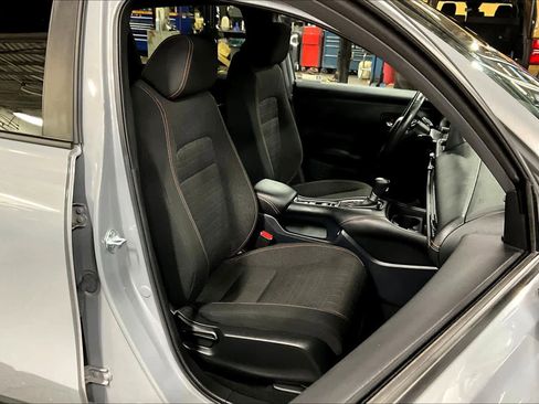 Used 2023 Honda HR-V Sport image 7